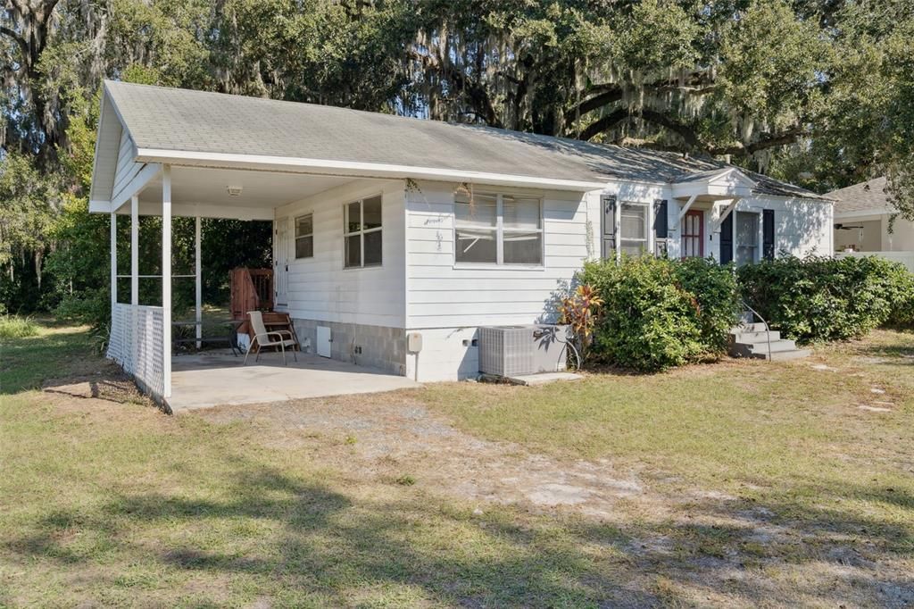 Active With Contract: $90,000 (1 beds, 1 baths, 576 Square Feet)