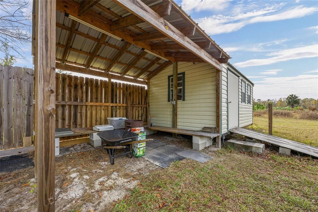 待售: $175,000 (5.13 acres)