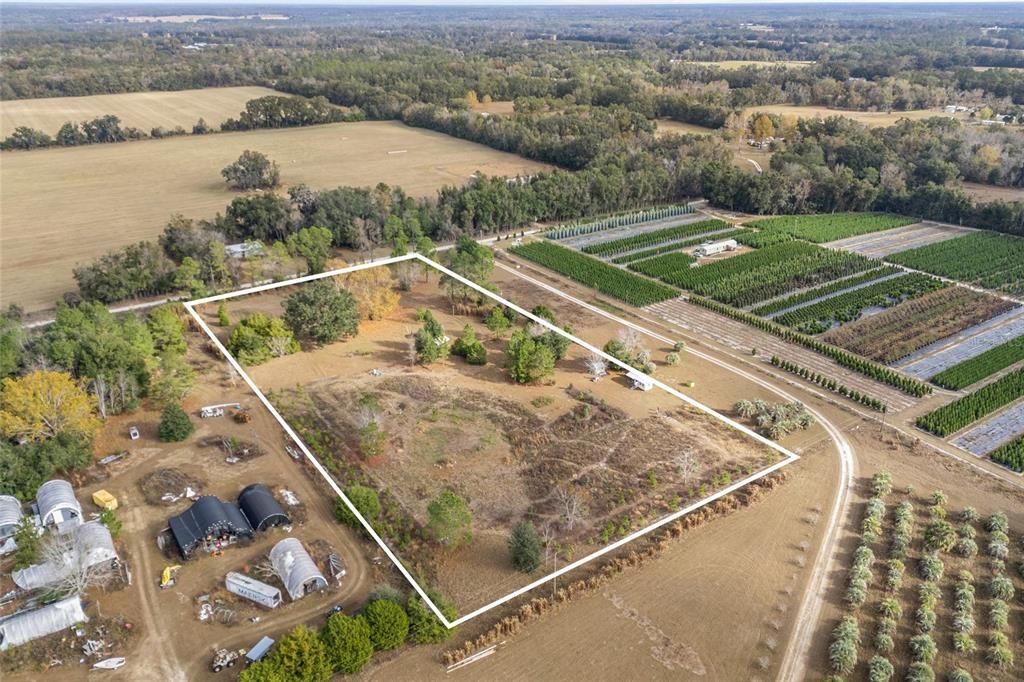 待售: $175,000 (5.13 acres)