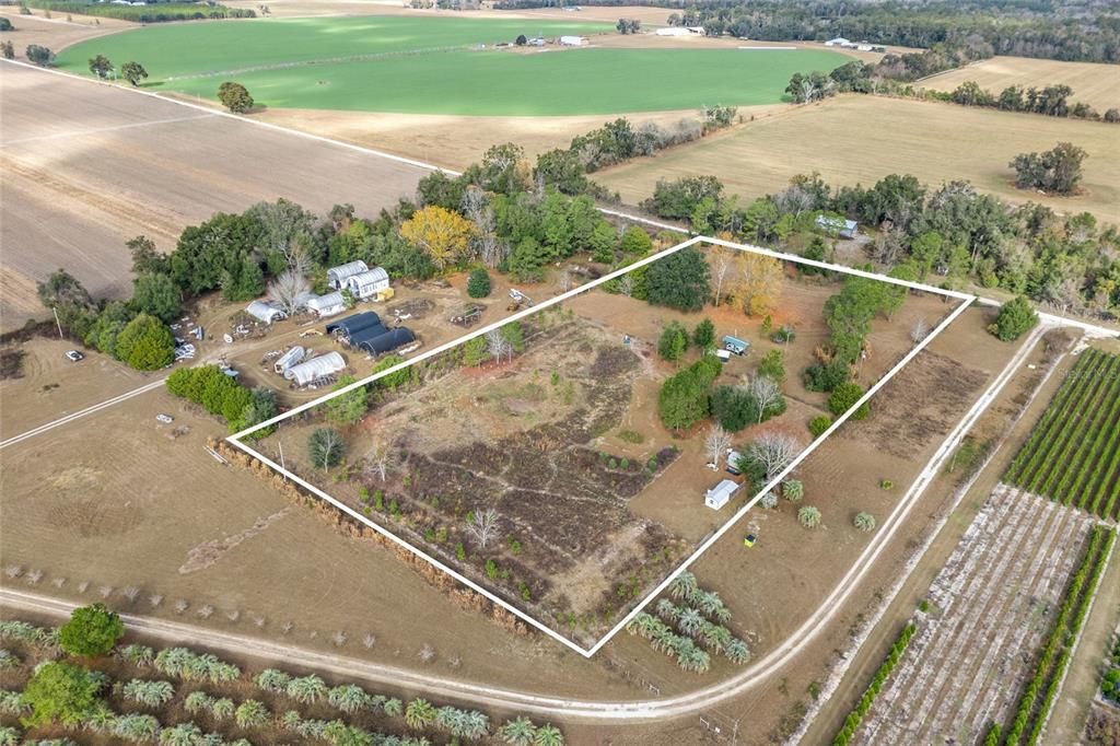 待售: $175,000 (5.13 acres)