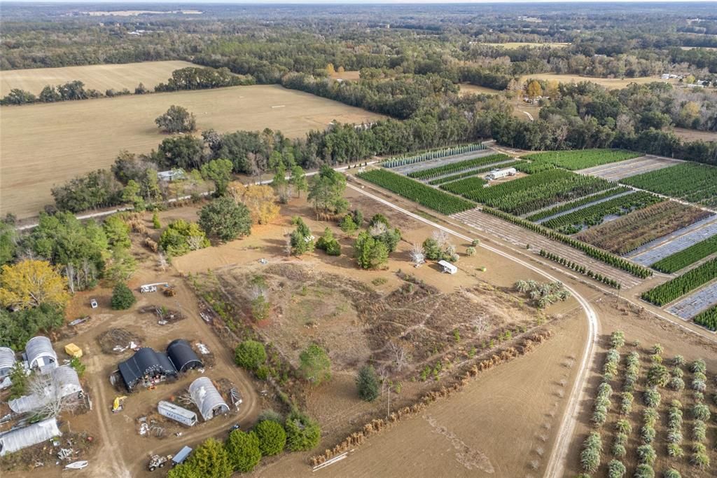 待售: $175,000 (5.13 acres)