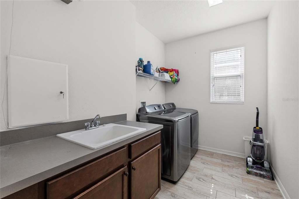 待售: $799,000 (3 贝兹, 3 浴室, 3039 平方英尺)