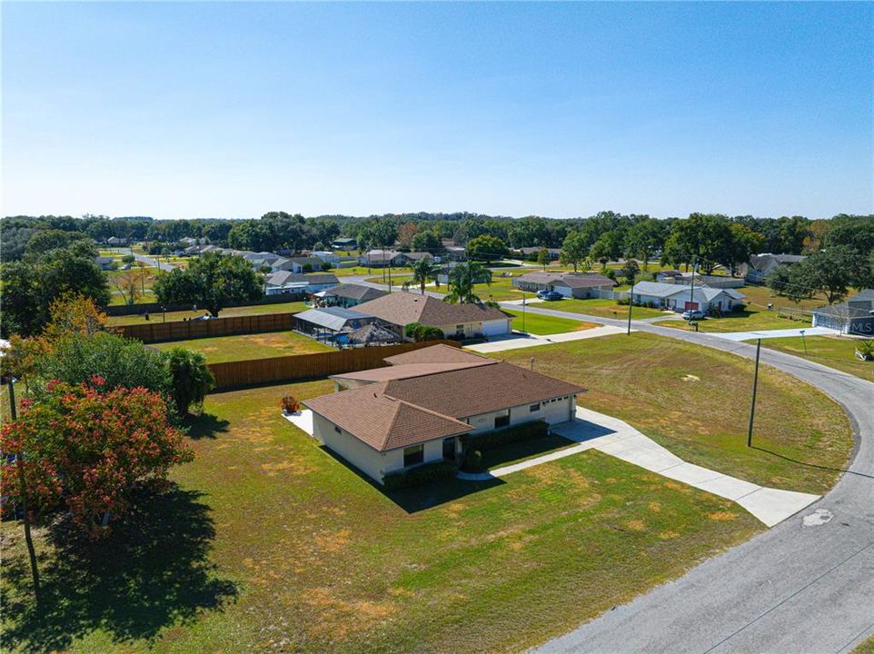 待售: $375,000 (4 贝兹, 3 浴室, 2207 平方英尺)