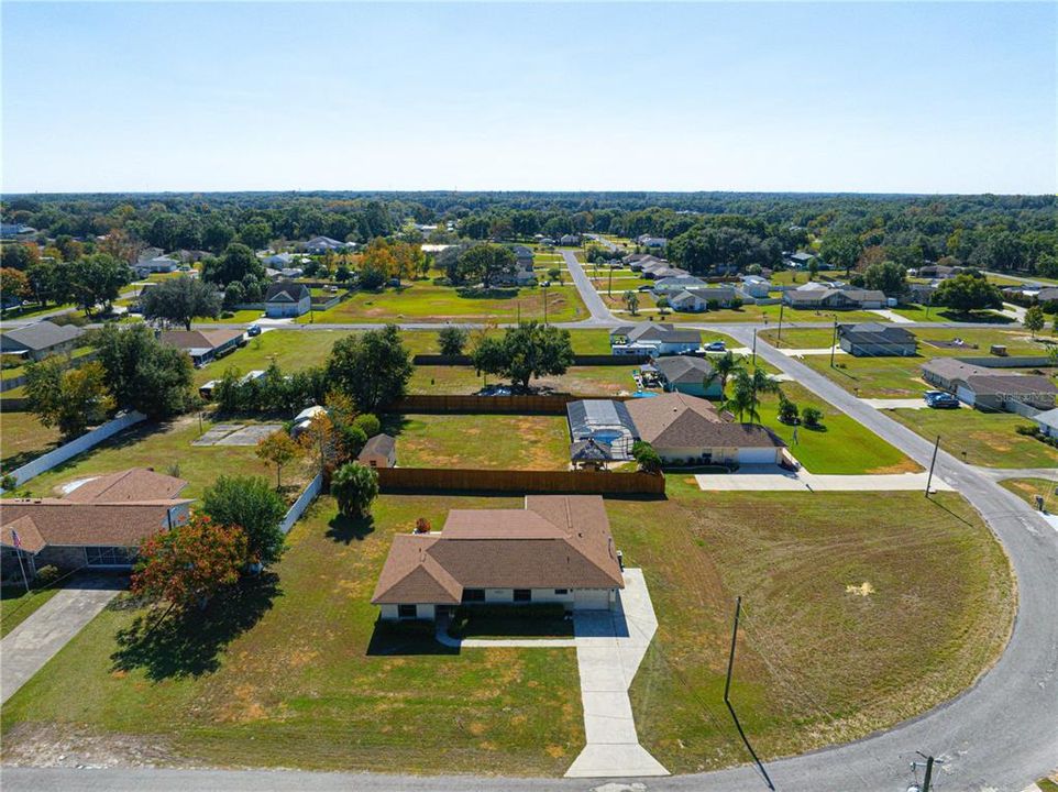 待售: $375,000 (4 贝兹, 3 浴室, 2207 平方英尺)