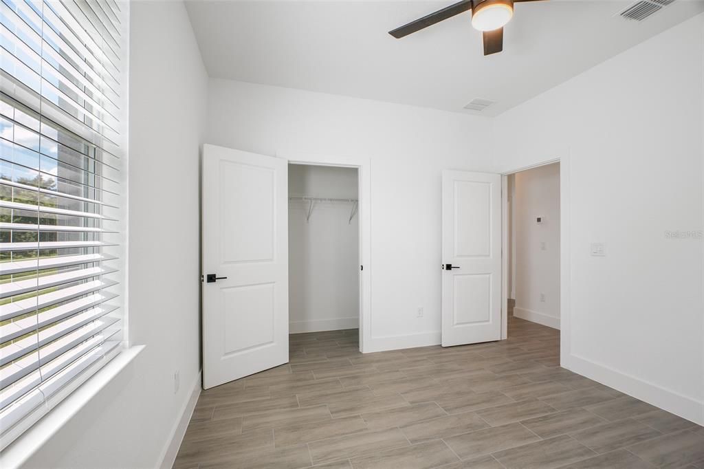 For Rent: $2,495 (4 beds, 2 baths, 1882 Square Feet)