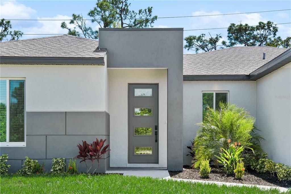 For Rent: $2,495 (4 beds, 2 baths, 1882 Square Feet)