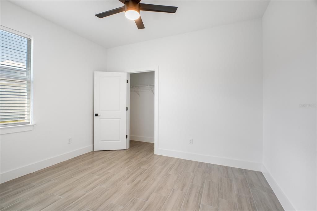 For Rent: $2,495 (4 beds, 2 baths, 1882 Square Feet)