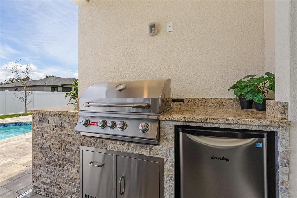 For Sale: $649,000 (4 beds, 2 baths, 2627 Square Feet)