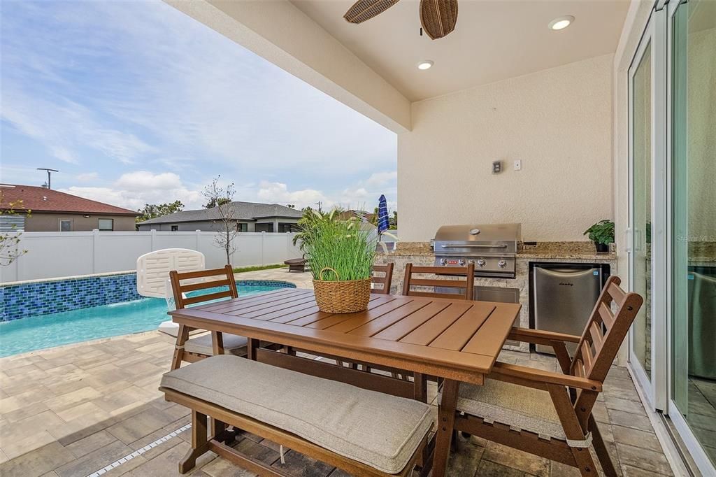 For Sale: $649,000 (4 beds, 2 baths, 2627 Square Feet)