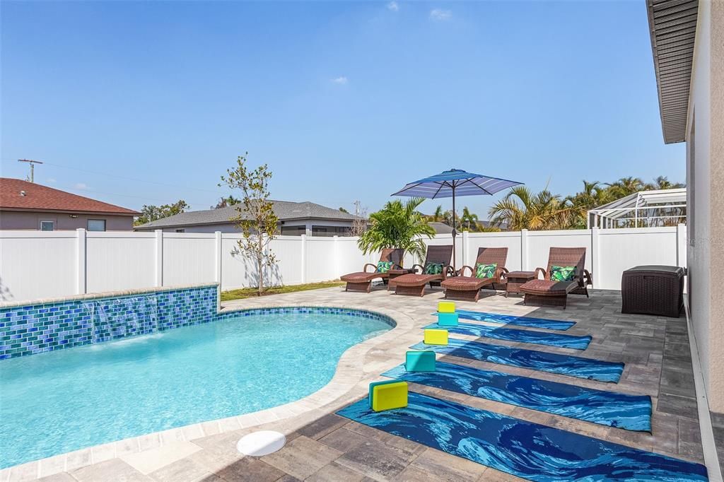 For Sale: $649,000 (4 beds, 2 baths, 2627 Square Feet)