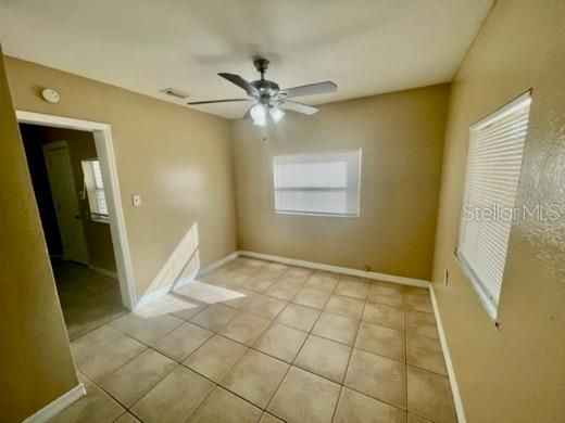 For Rent: $1,795 (3 beds, 1 baths, 960 Square Feet)
