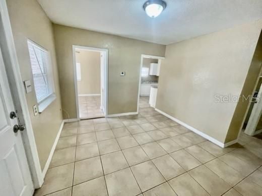 For Rent: $1,795 (3 beds, 1 baths, 960 Square Feet)