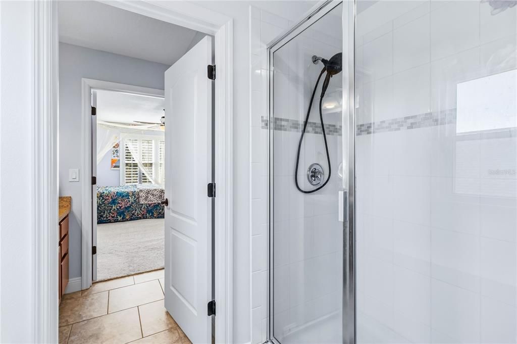 For Sale: $820,000 (5 beds, 3 baths, 3546 Square Feet)