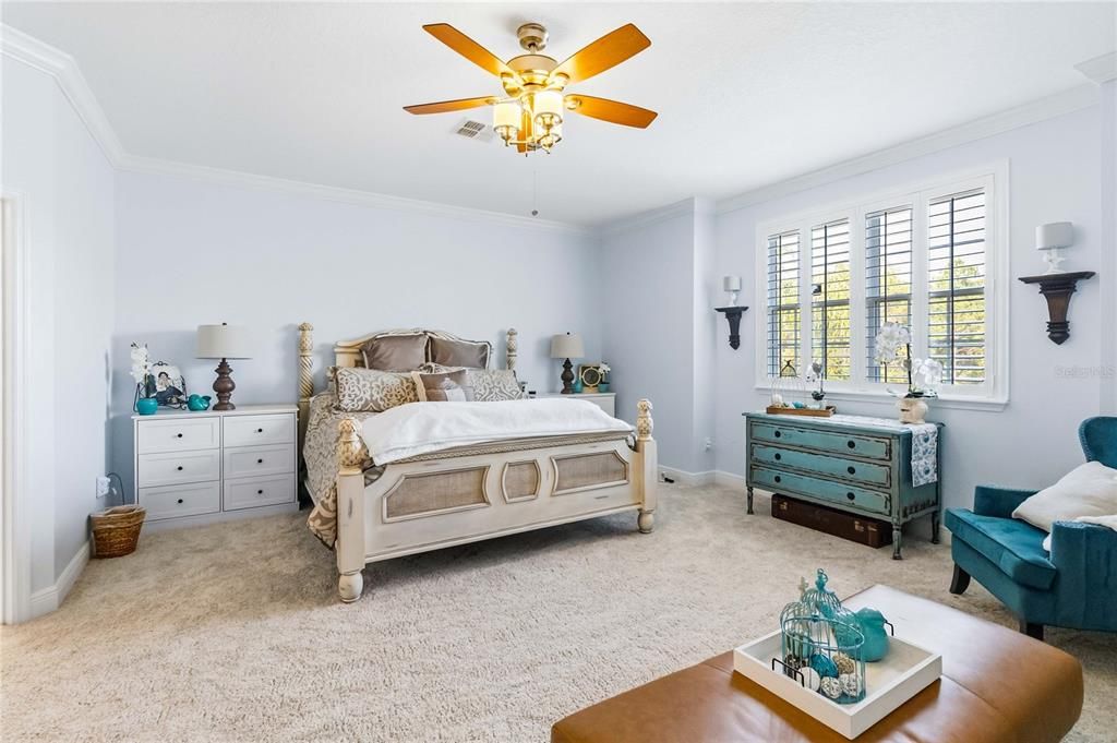 For Sale: $820,000 (5 beds, 3 baths, 3546 Square Feet)