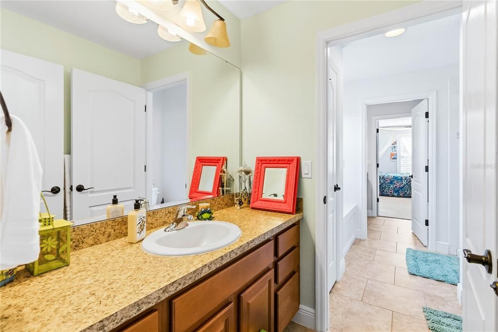 For Sale: $820,000 (5 beds, 3 baths, 3546 Square Feet)