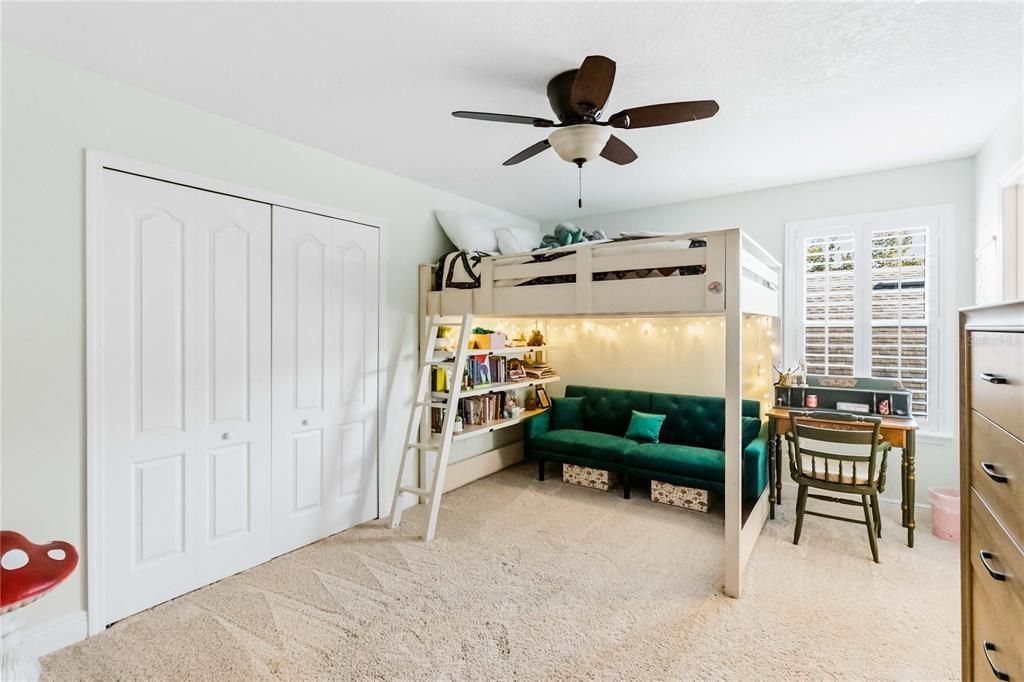 For Sale: $820,000 (5 beds, 3 baths, 3546 Square Feet)