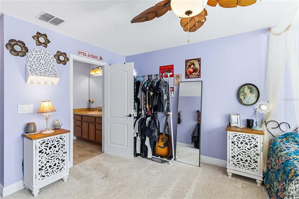 For Sale: $820,000 (5 beds, 3 baths, 3546 Square Feet)