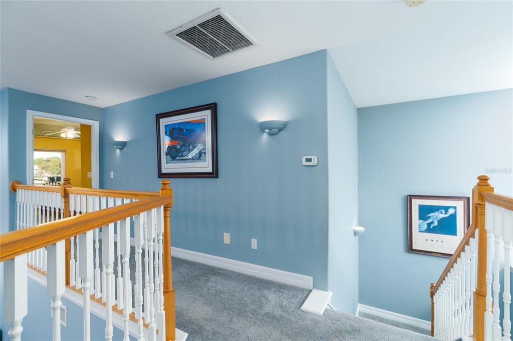 For Sale: $385,000 (3 beds, 3 baths, 1991 Square Feet)