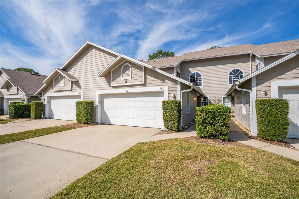 For Sale: $385,000 (3 beds, 3 baths, 1991 Square Feet)