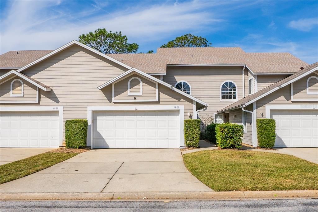 For Sale: $385,000 (3 beds, 3 baths, 1991 Square Feet)