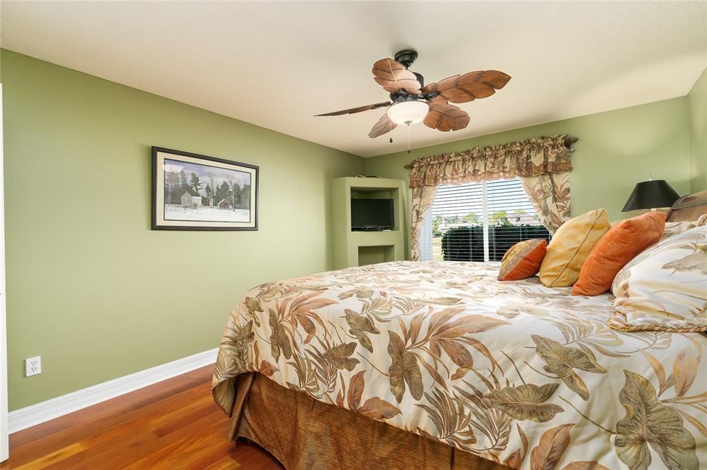 For Sale: $385,000 (3 beds, 3 baths, 1991 Square Feet)