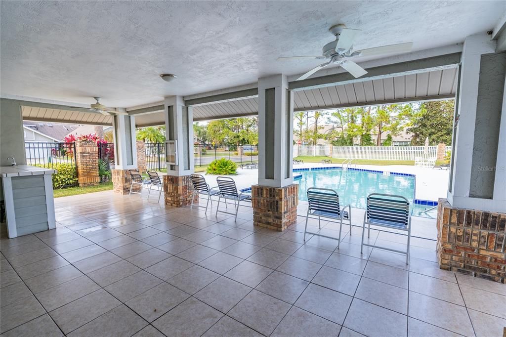 For Sale: $385,000 (3 beds, 3 baths, 1991 Square Feet)