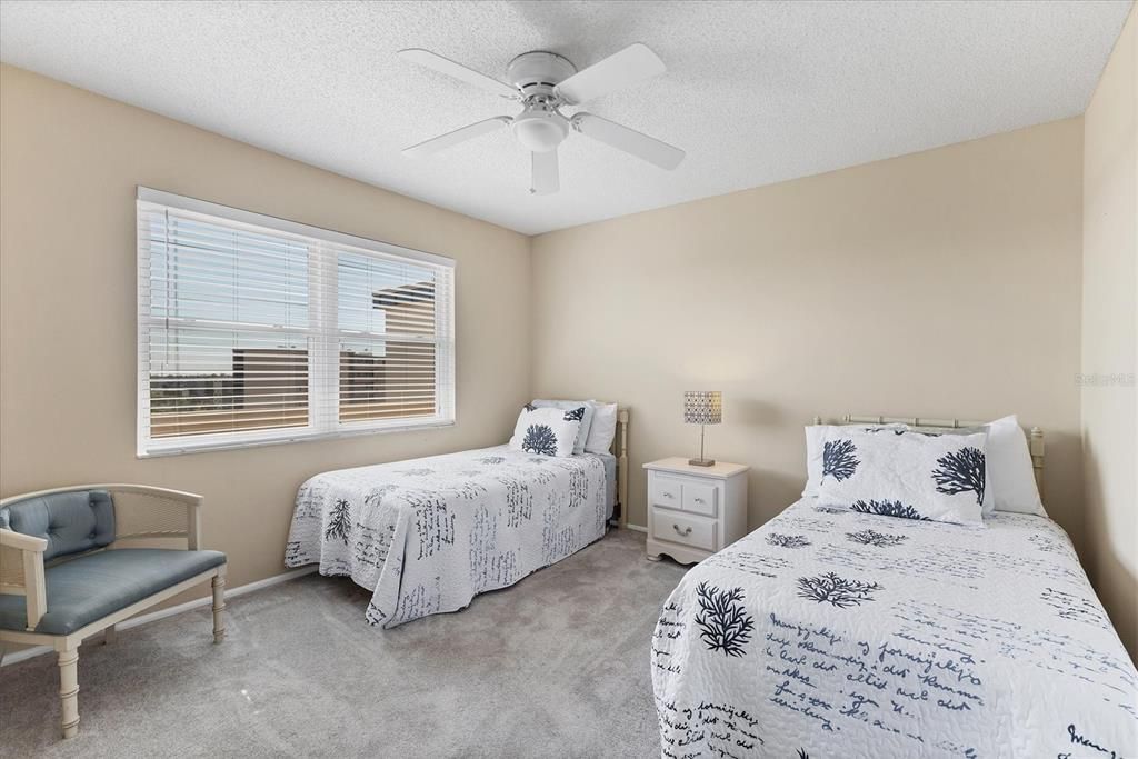 For Sale: $195,000 (2 beds, 2 baths, 1008 Square Feet)