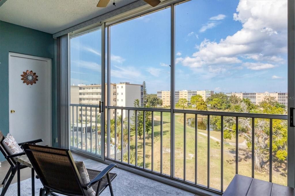 For Sale: $195,000 (2 beds, 2 baths, 1008 Square Feet)