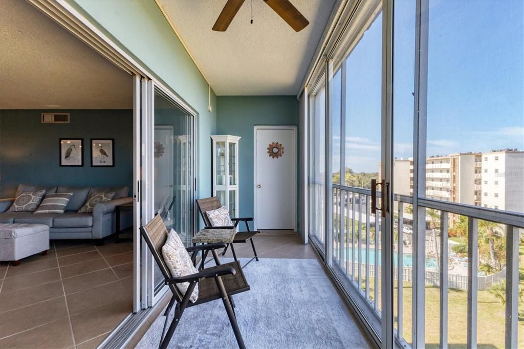 For Sale: $195,000 (2 beds, 2 baths, 1008 Square Feet)