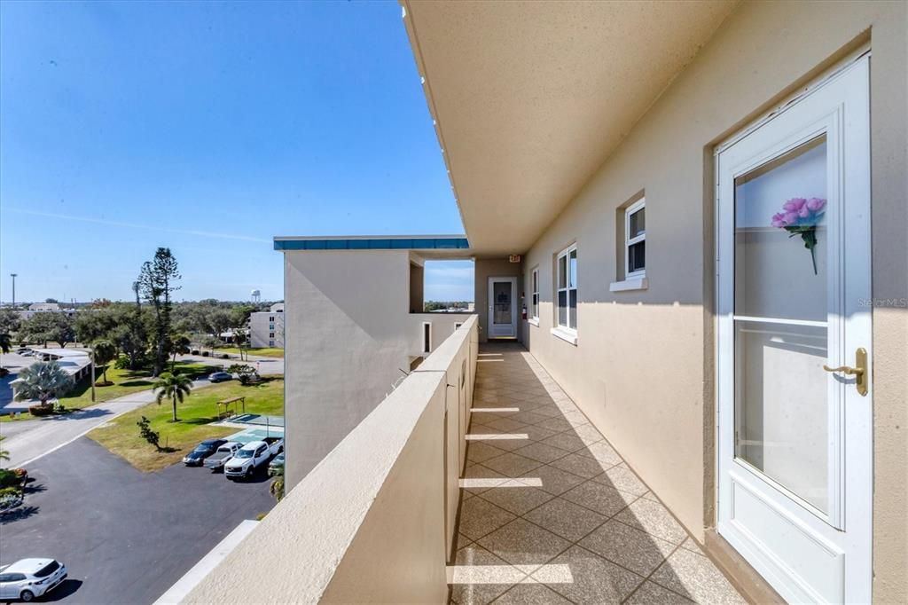 For Sale: $195,000 (2 beds, 2 baths, 1008 Square Feet)