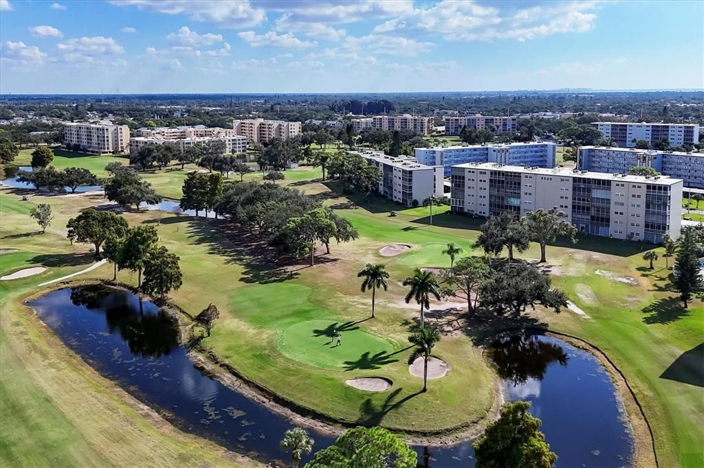 For Sale: $195,000 (2 beds, 2 baths, 1008 Square Feet)