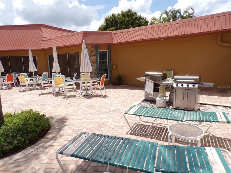 For Sale: $195,000 (2 beds, 2 baths, 1008 Square Feet)