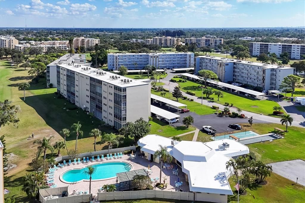 For Sale: $195,000 (2 beds, 2 baths, 1008 Square Feet)