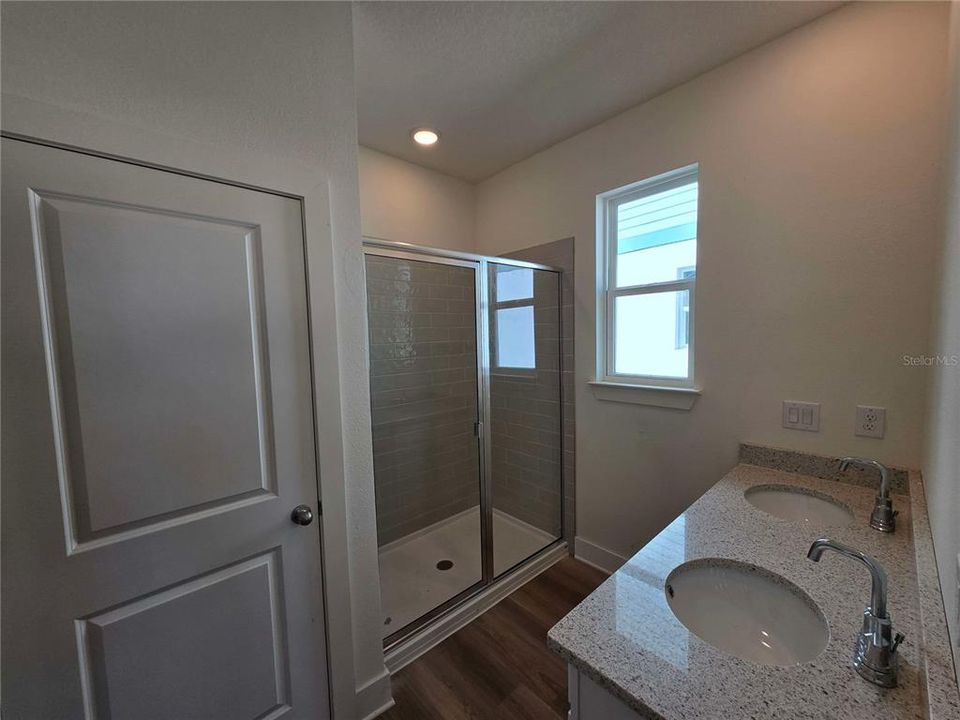 En Venta: $333,700 (3 camas, 2 baños, 1472 Pies cuadrados)