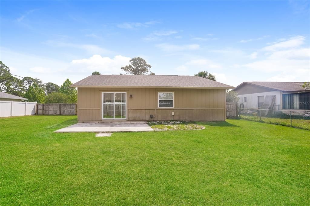 出租: $2,045 (3 贝兹, 2 浴室, 1288 平方英尺)