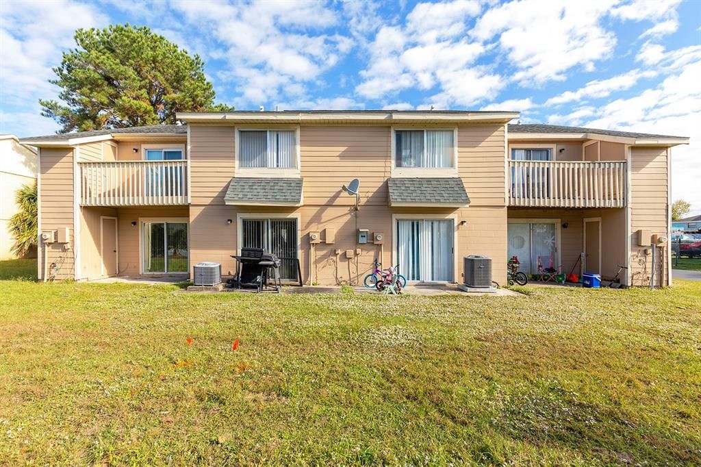 For Sale: $799,990 (8 beds, 0 baths, 4352 Square Feet)