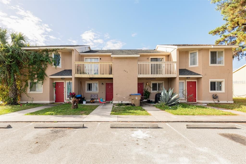 For Sale: $799,990 (8 beds, 0 baths, 4352 Square Feet)