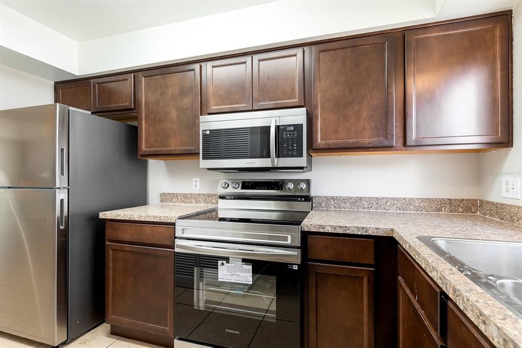 For Sale: $799,990 (8 beds, 0 baths, 4352 Square Feet)