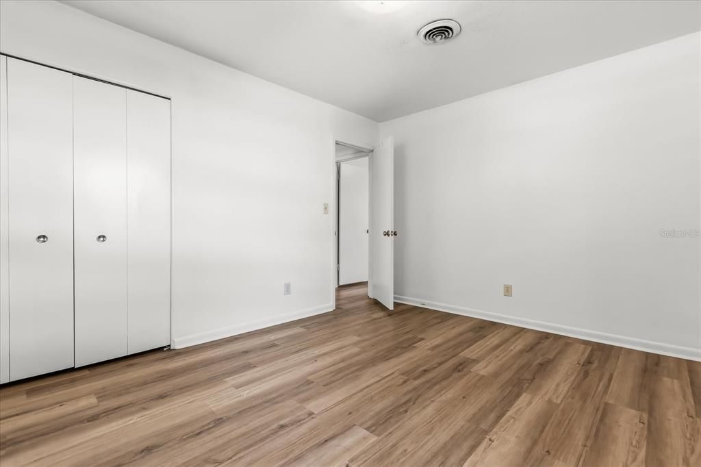 Active With Contract: $395,000 (3 beds, 2 baths, 1516 Square Feet)