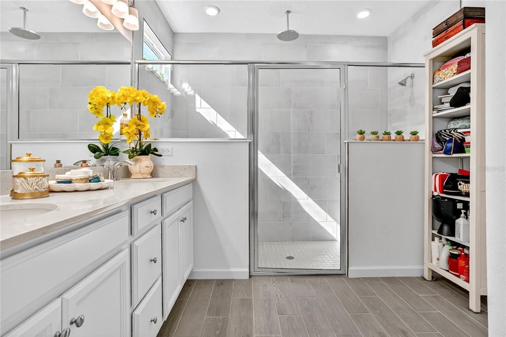 待售: $344,900 (4 贝兹, 3 浴室, 2039 平方英尺)