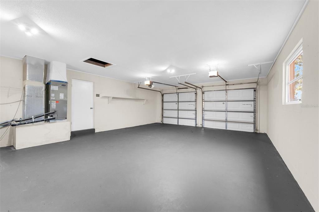 Active With Contract: $290,000 (2 beds, 1 baths, 875 Square Feet)