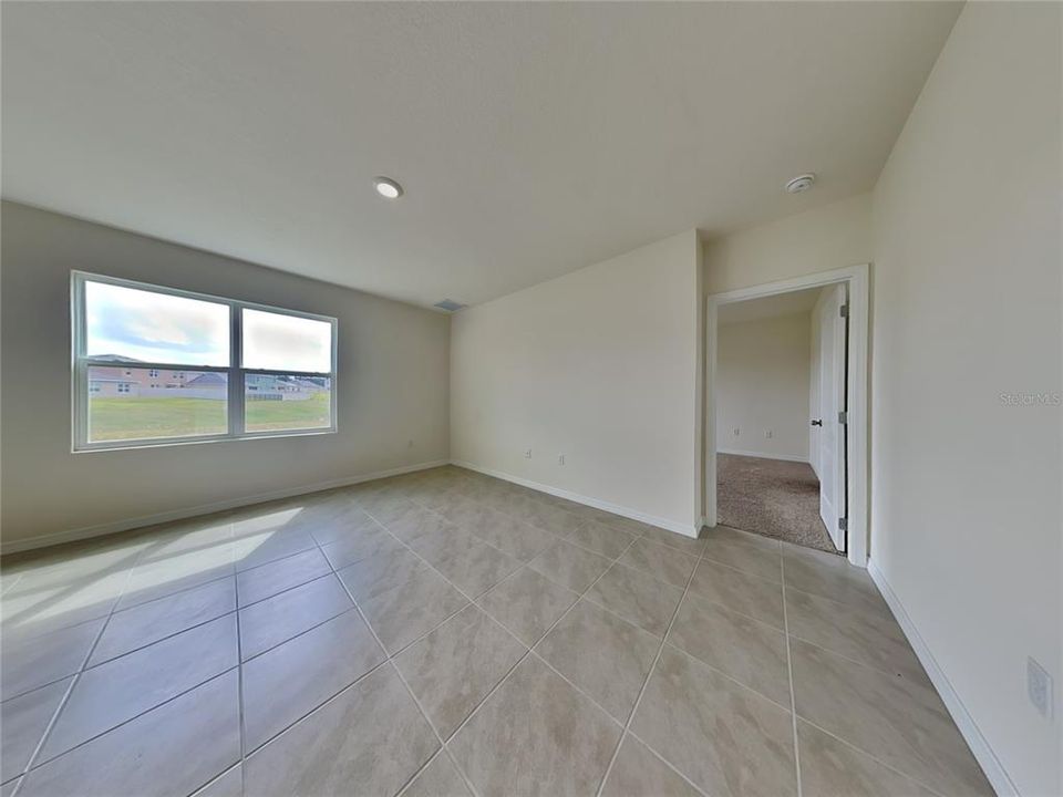 For Rent: $2,899 (7 beds, 4 baths, 2774 Square Feet)