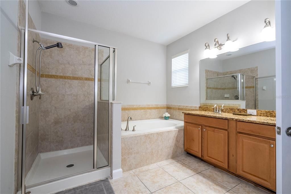 待售: $510,000 (4 贝兹, 3 浴室, 2293 平方英尺)