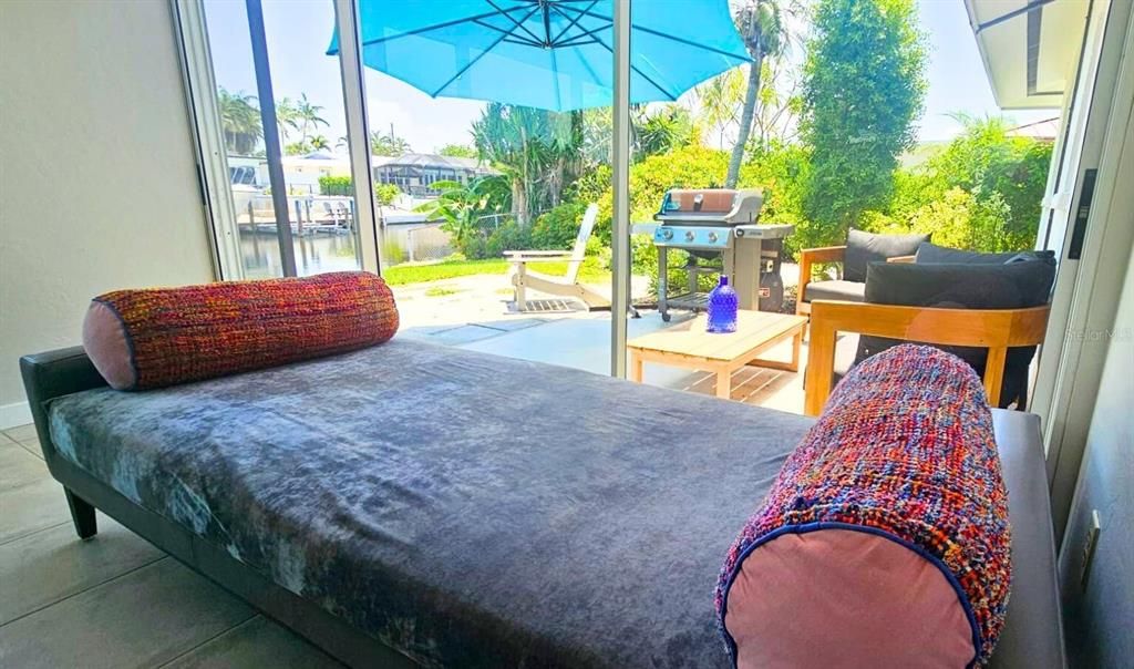 На продажу: $949,000 (2 спален, 2 ванн, 1604 Квадратных фут)