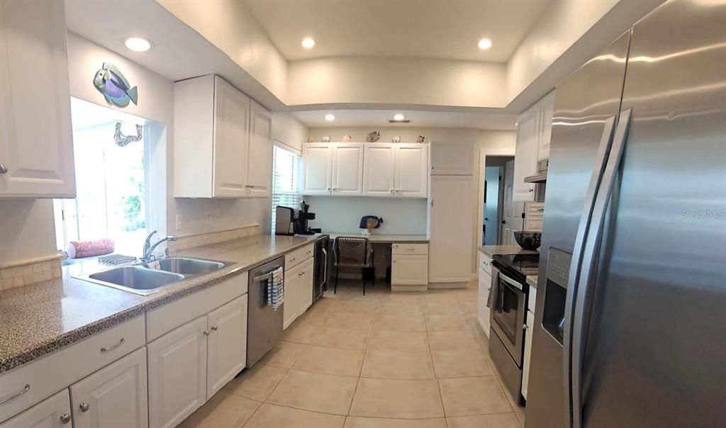 На продажу: $949,000 (2 спален, 2 ванн, 1604 Квадратных фут)