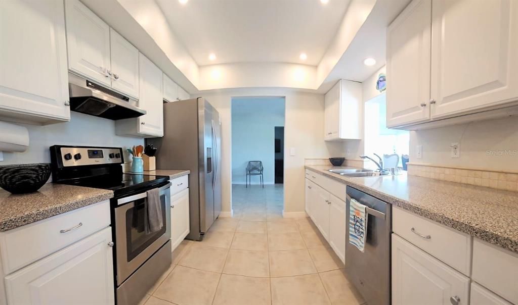 На продажу: $949,000 (2 спален, 2 ванн, 1604 Квадратных фут)