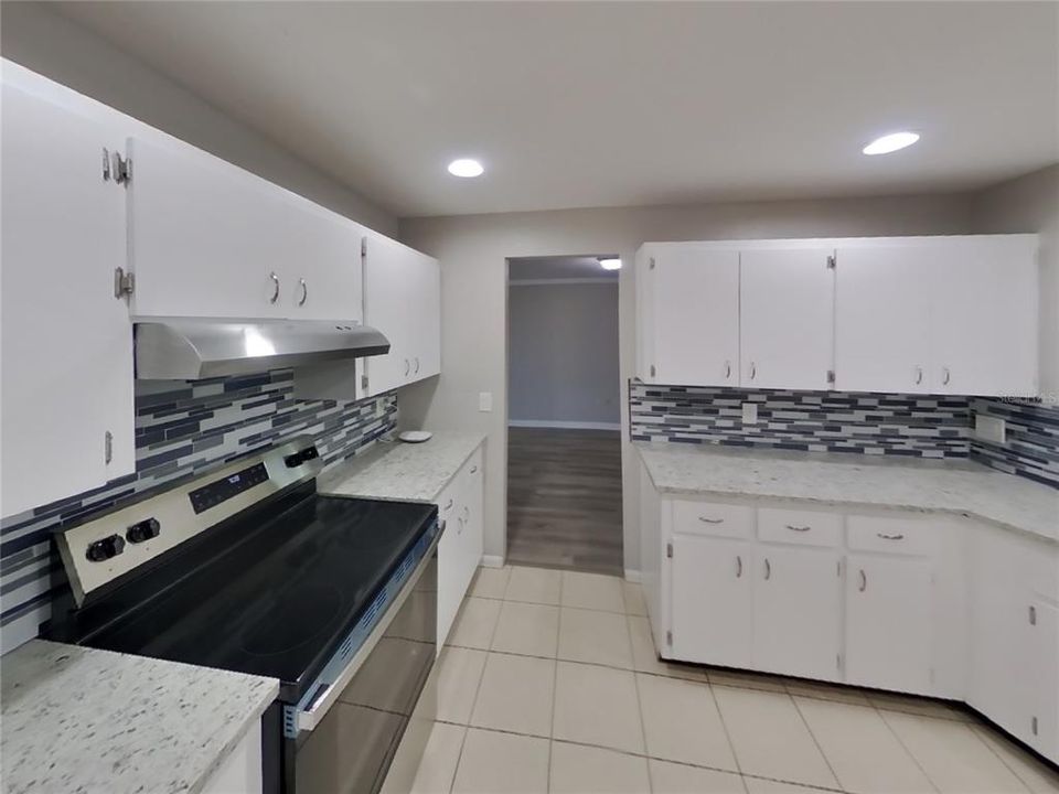 For Rent: $2,779 (3 beds, 2 baths, 1755 Square Feet)