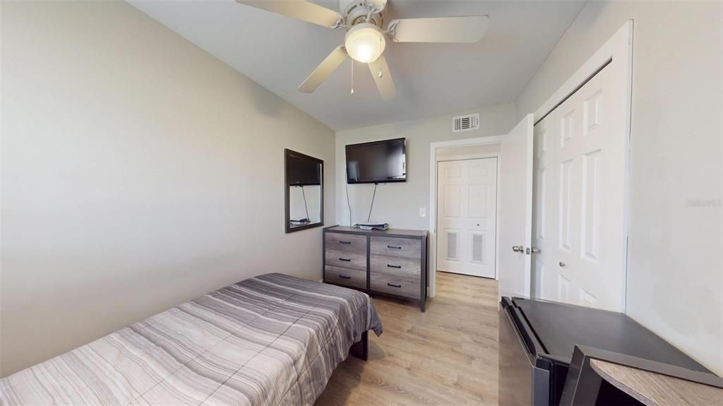 For Sale: $284,900 (4 beds, 2 baths, 1668 Square Feet)