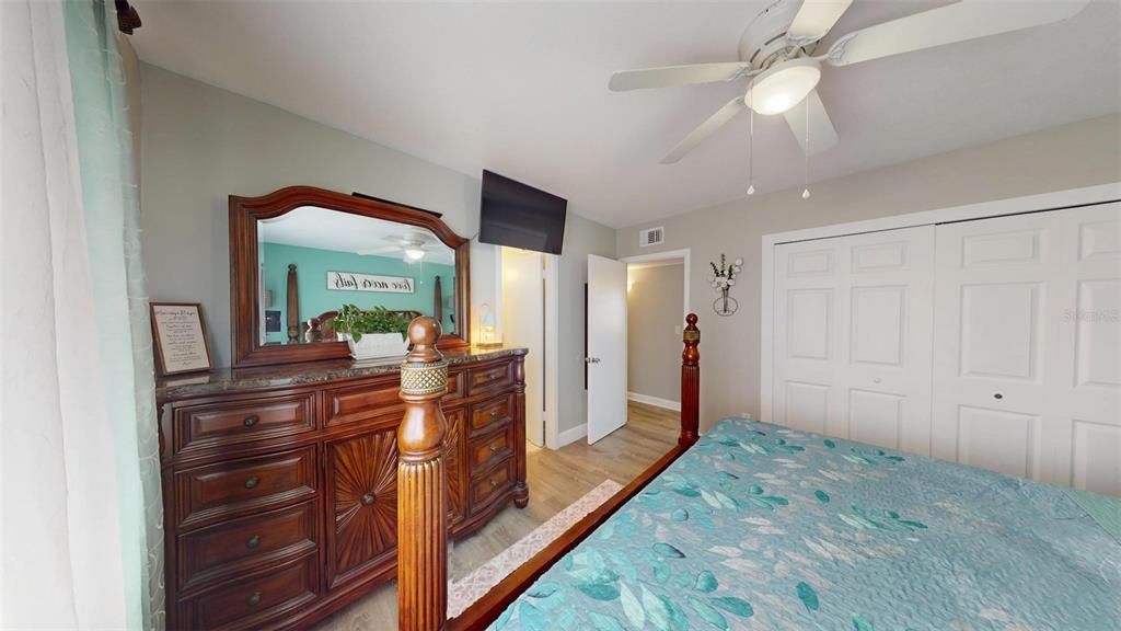 For Sale: $284,900 (4 beds, 2 baths, 1668 Square Feet)