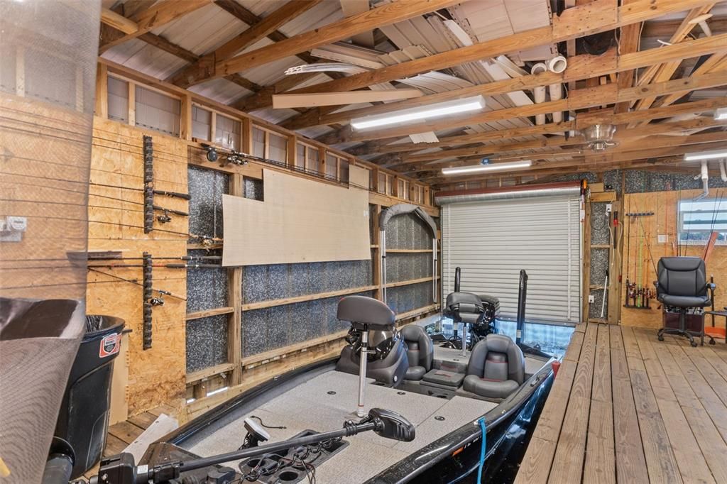 For Sale: $849,500 (2 beds, 2 baths, 960 Square Feet)